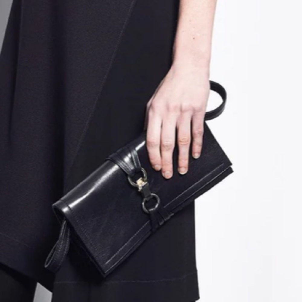 MARRIE SAINT PIERRE black leather purse - Picture 3 of 10